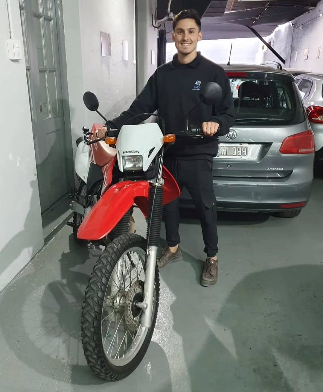 Cliente con Honda dirt bike